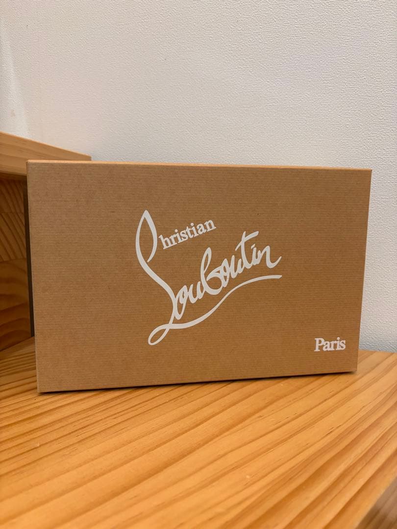 Christian Louboutin 黒 エナメル ハイヒール23.5㎝