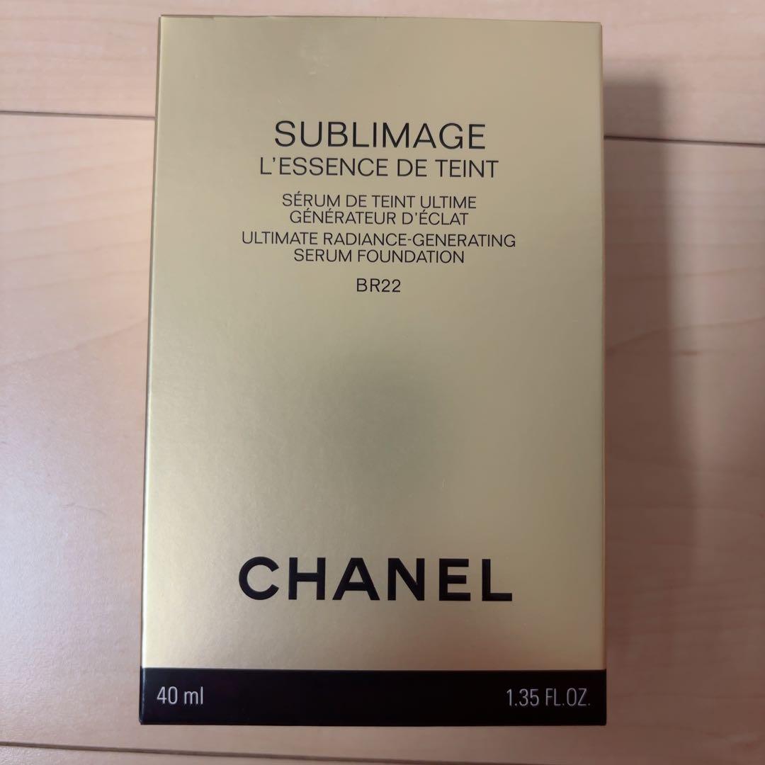 ファンデーション CHANEL SUBLIMAGE L'ESSENCE DE TEINTBR22