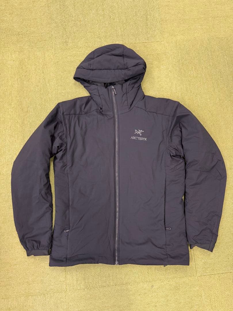 【限定値下】ARC'TERYX アトムAR サイズM 22年製　アークテリクス