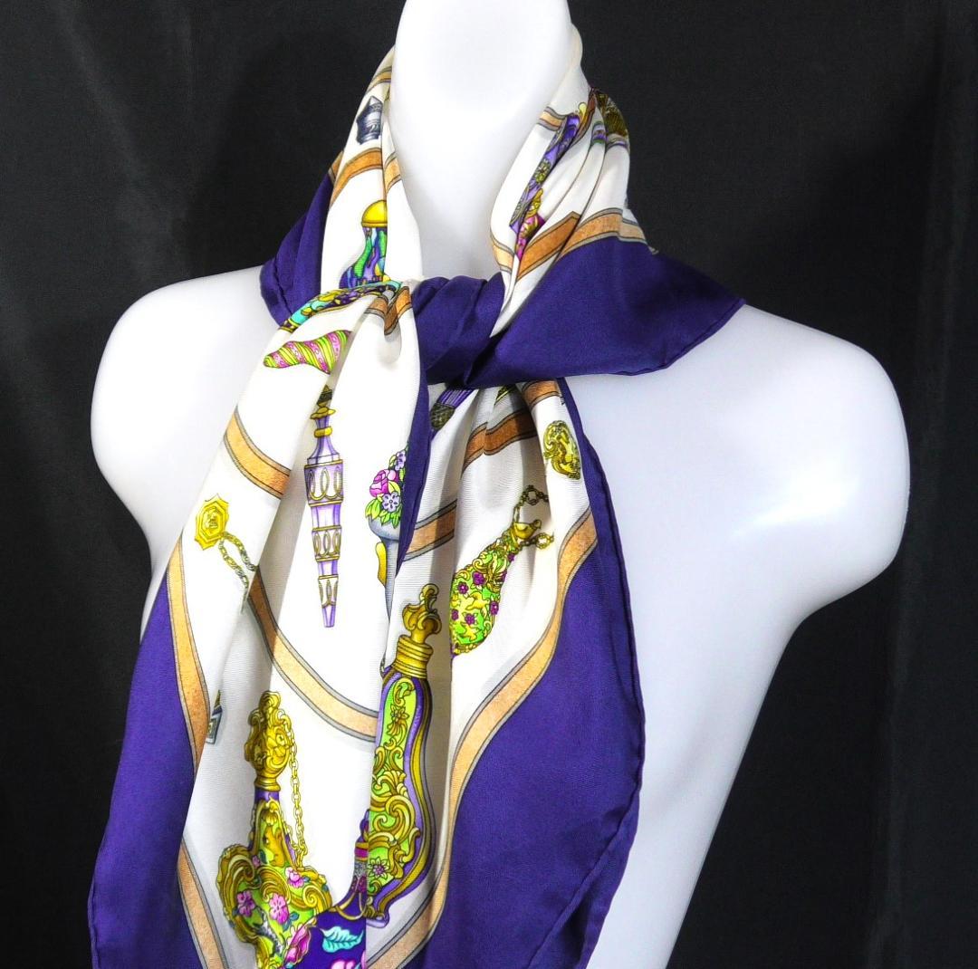 美品　HERMES エルメス　大判スカーフ　カレ90　 D535