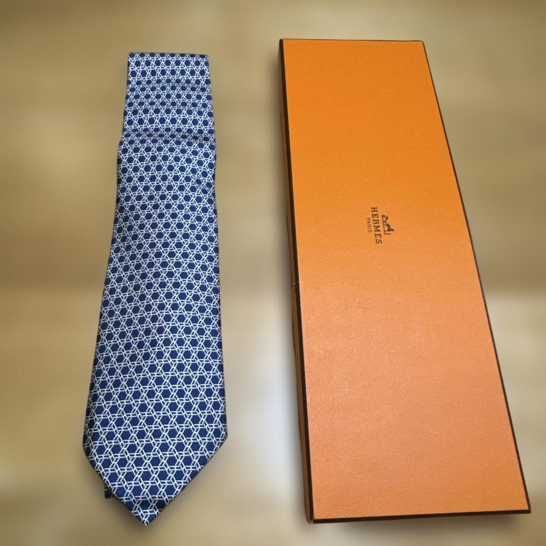 【値下】HERMES ネクタイ ネイビー 幾何学模様