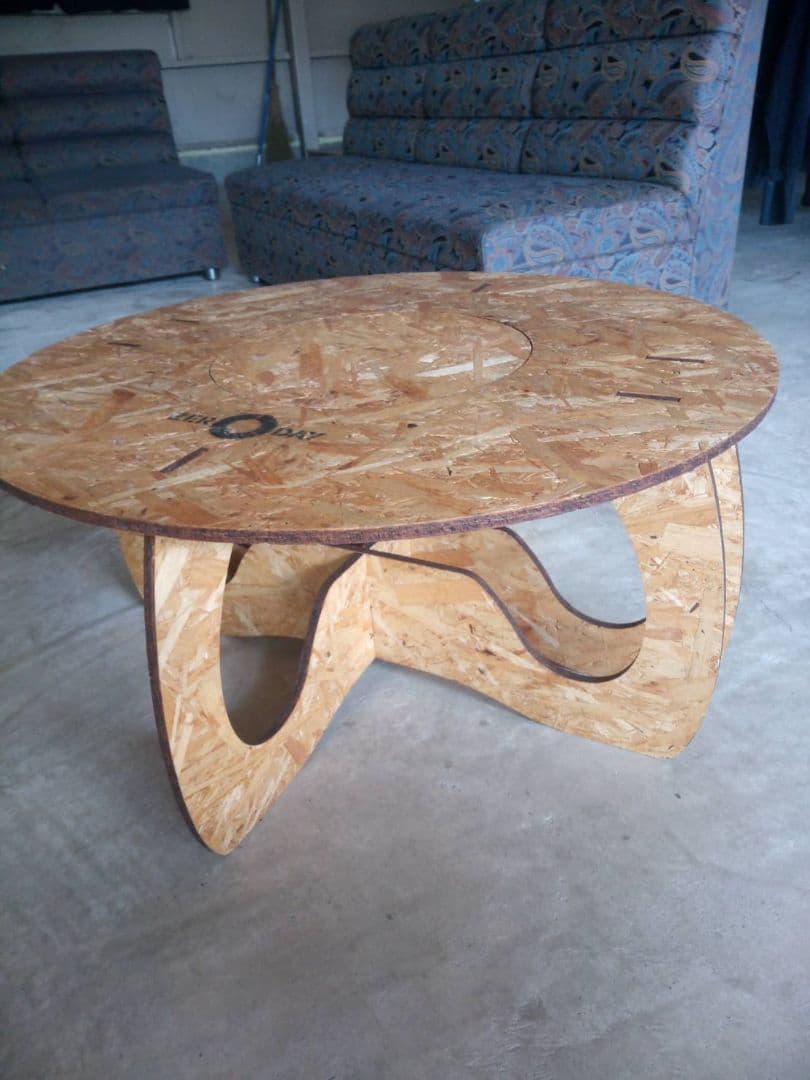 y*u様 ZERODAY OSBボード 円形テーブル