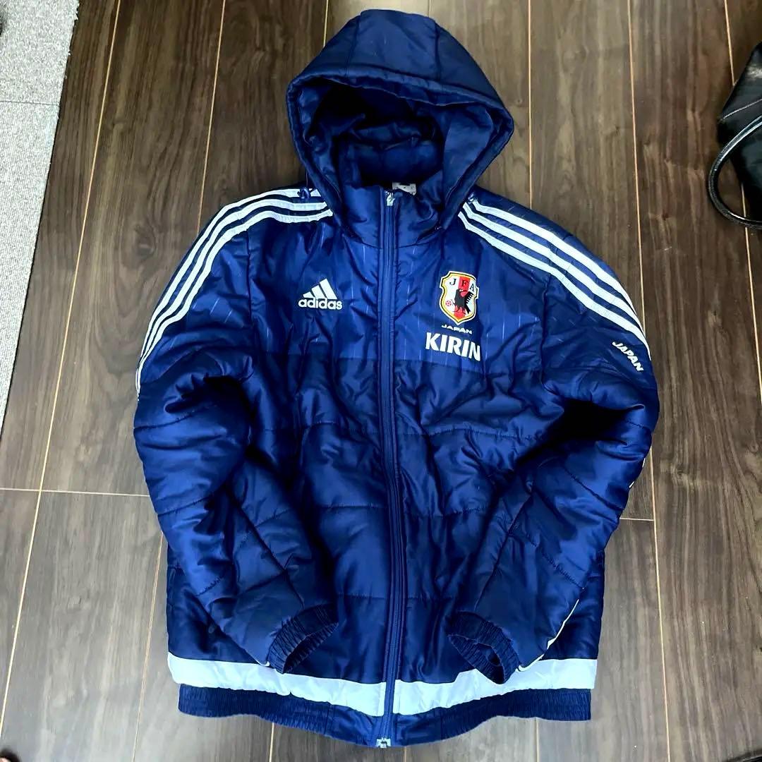 【希少】アディダス　ダウンジャケット　サッカー日本代表モデル　Lサイズ　ブルー