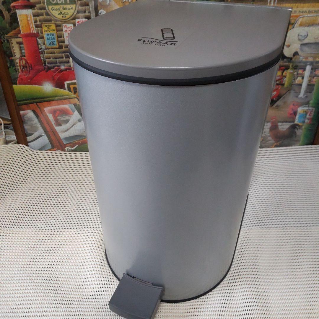 ♥最終大幅値下げ♥希少♥激安♥コクヨ♥ペダル式吸殻入れ・ゴミ入れ♥即購入OK♥