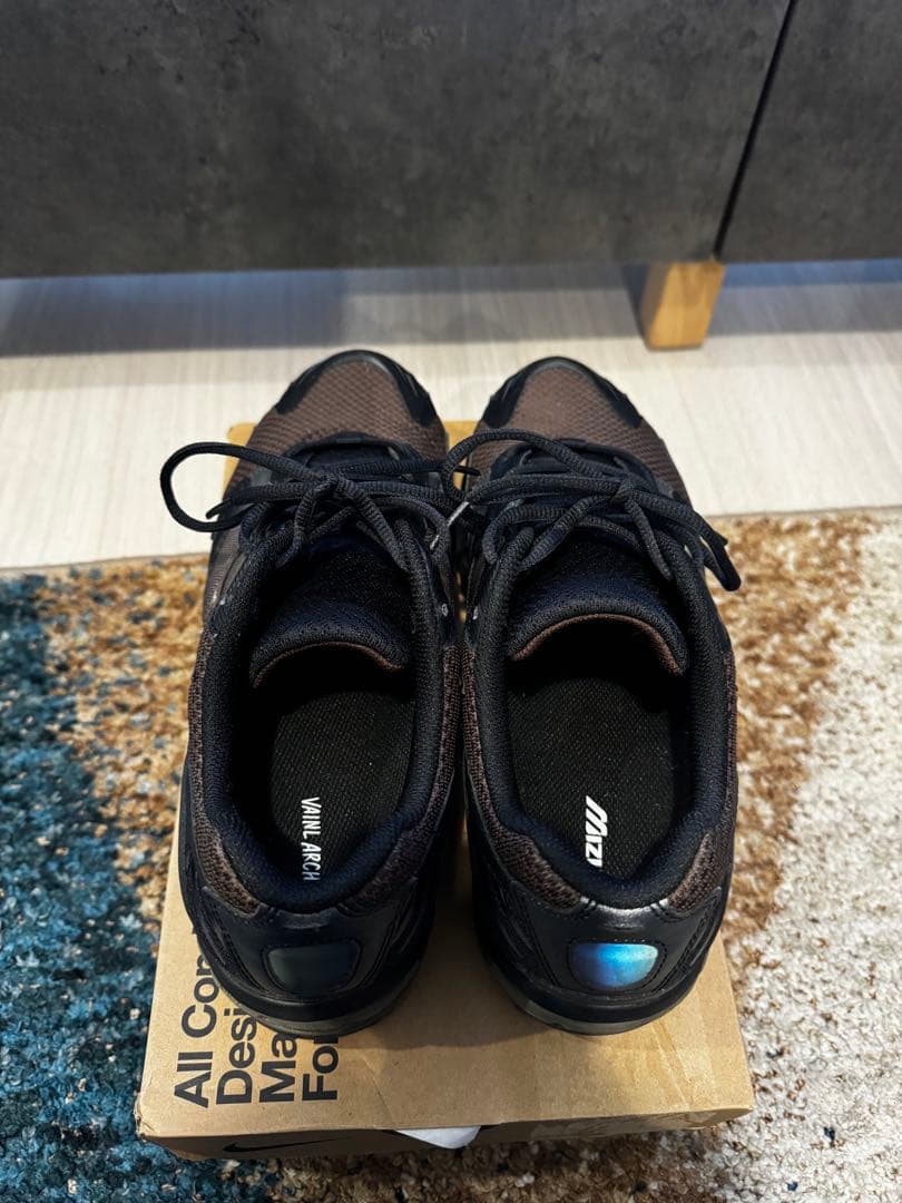 【VAINL ARCHIVE x MIZUNO】WAVE RIDER 10