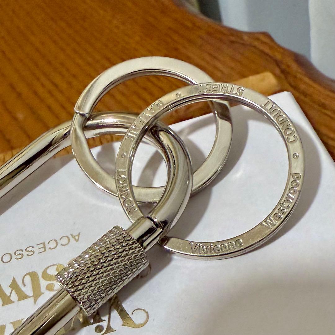 箱付レア Vivienne Westeoodロゴ入り2連キーリング