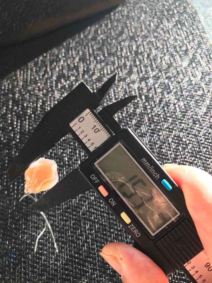 ゴビ石−1431 ゴビ瑪瑙　彫刻　『モクレン』