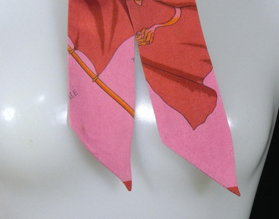 HERMES エルメス　スカーフ　ツイリー　D500