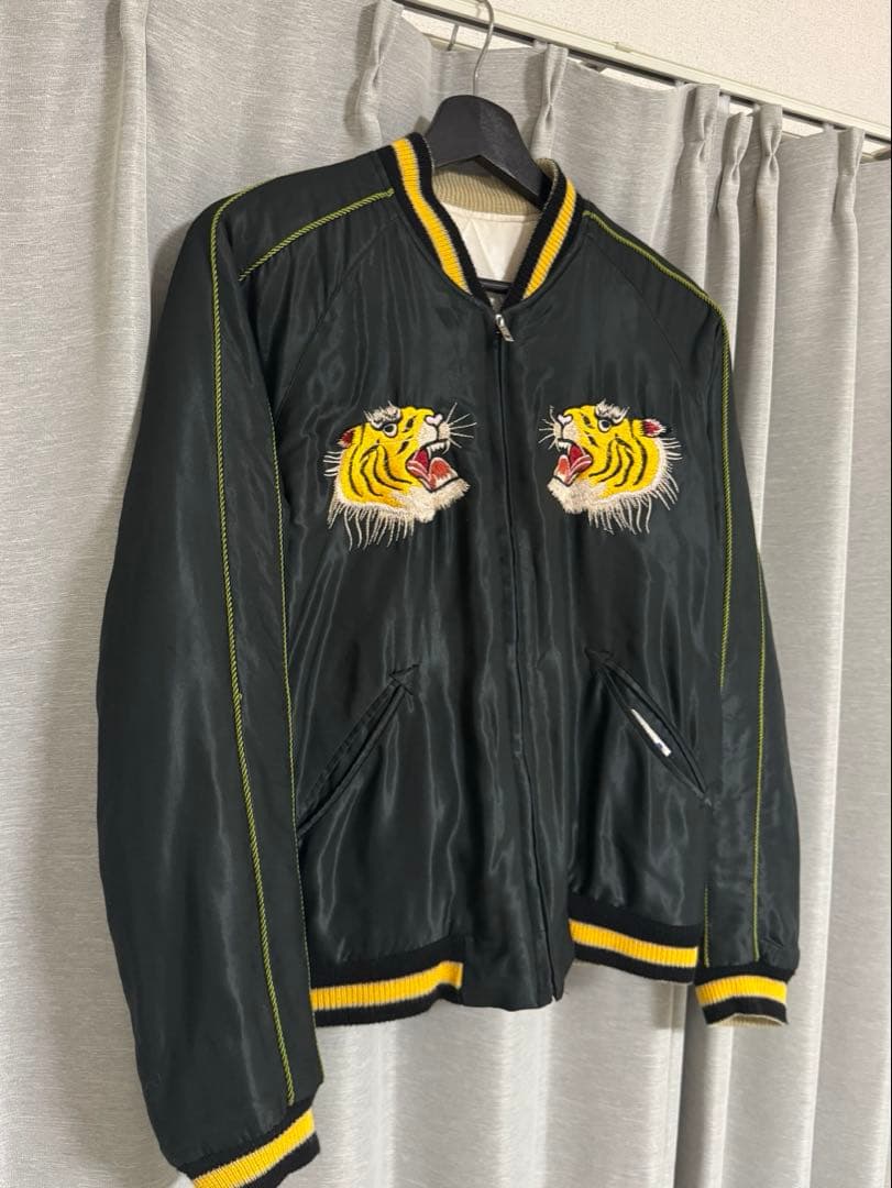 テーラー東洋 スカジャン ブラック 虎 刺繍