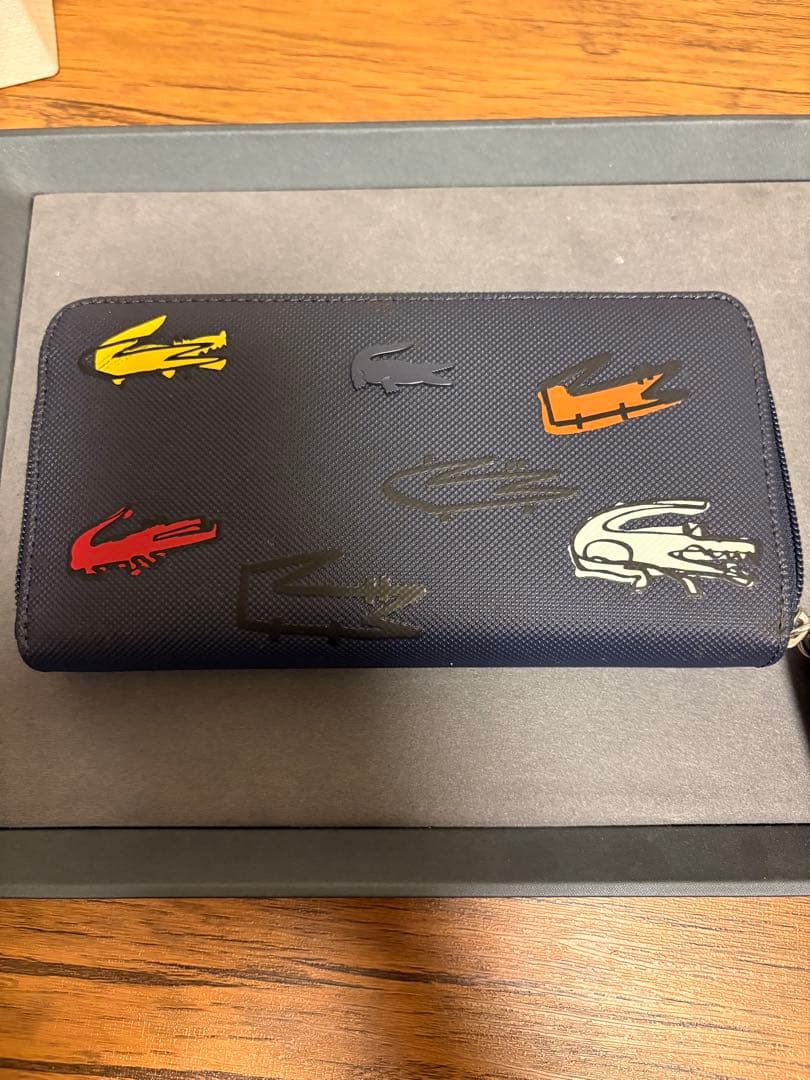 Lacoste ロゴプリント 長財布 ネイビー