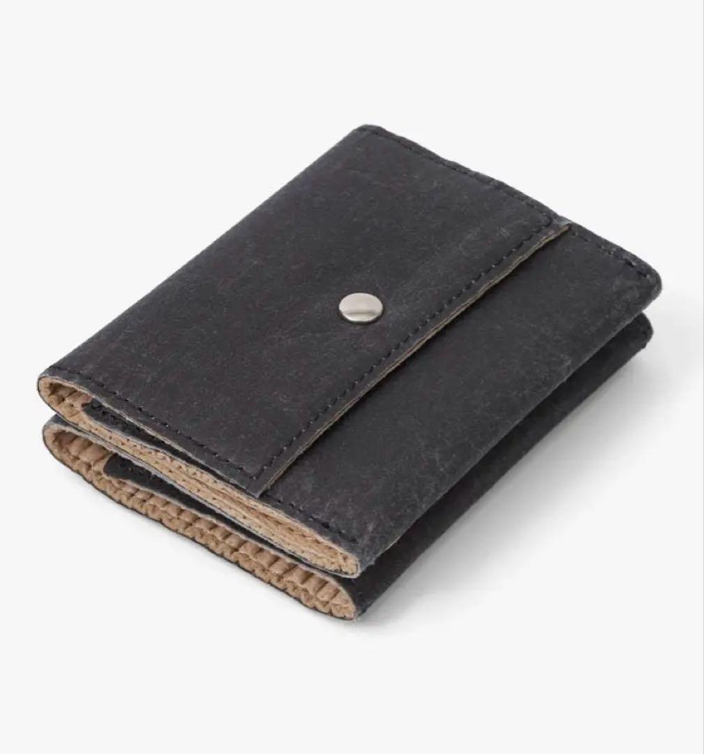 小物 beta post Cardboardic Trifold Wallet