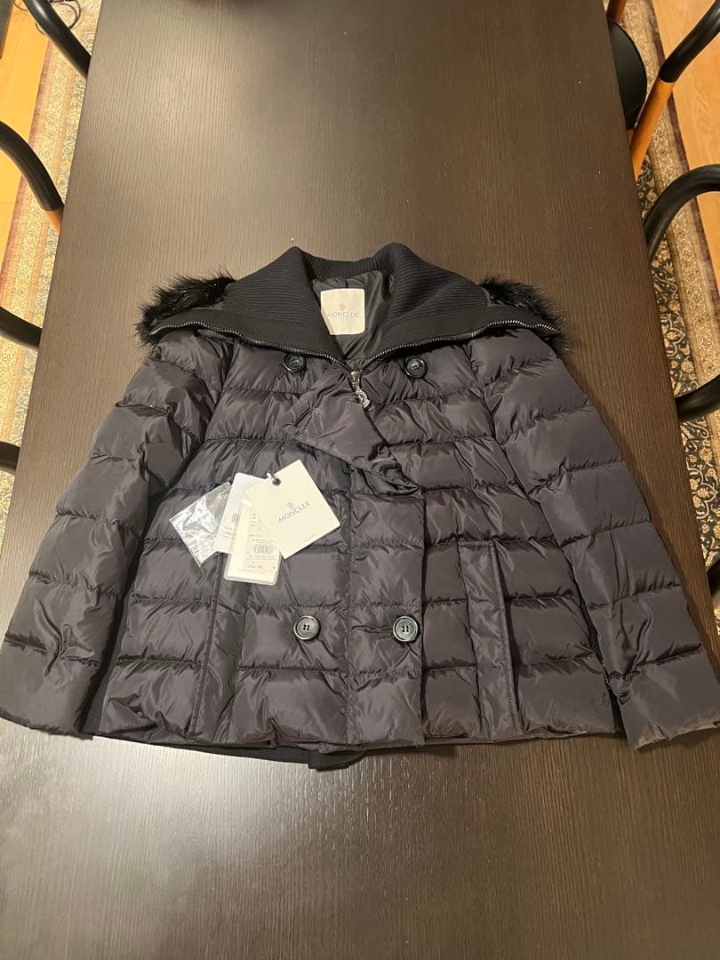 モンクレール　リアルファーウールレイヤードダウンジャケット