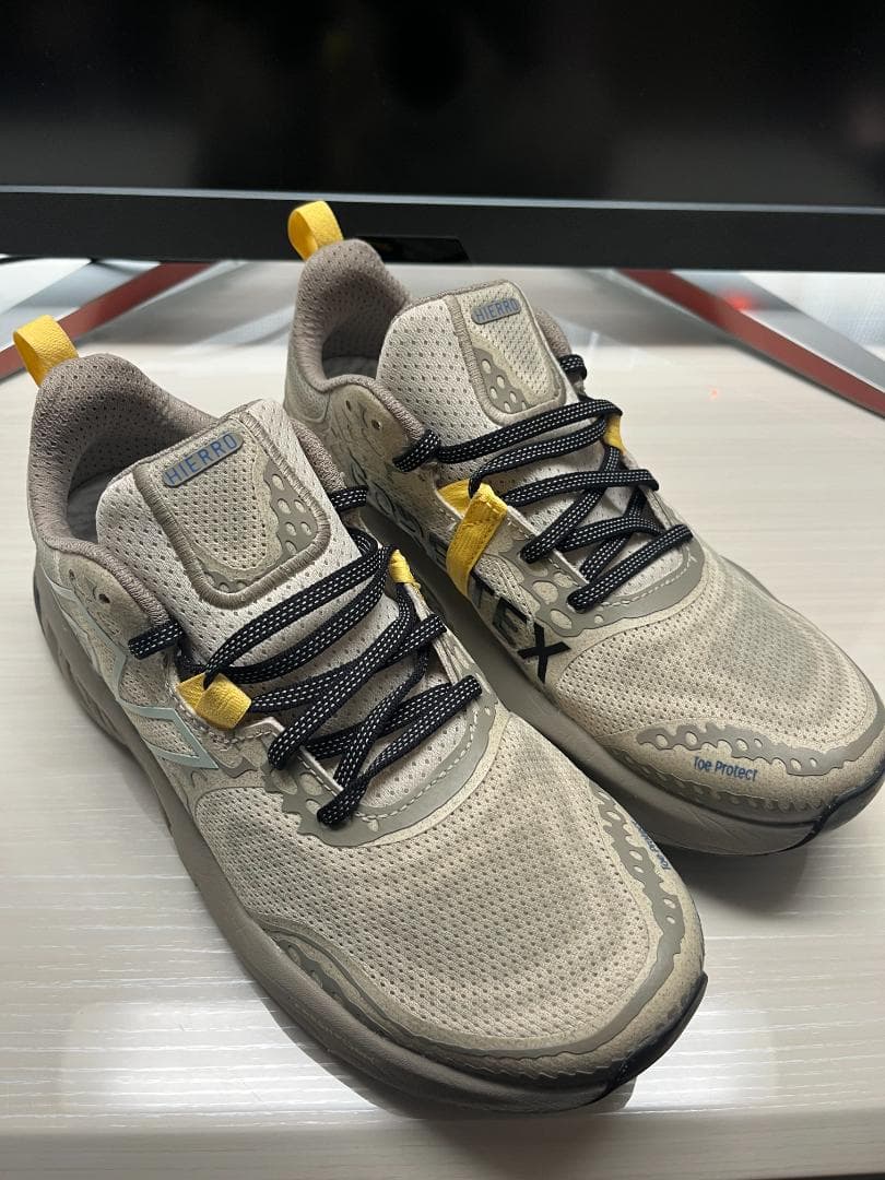 NewBalance FreshFoam Hierro v8 GTX ベージュ