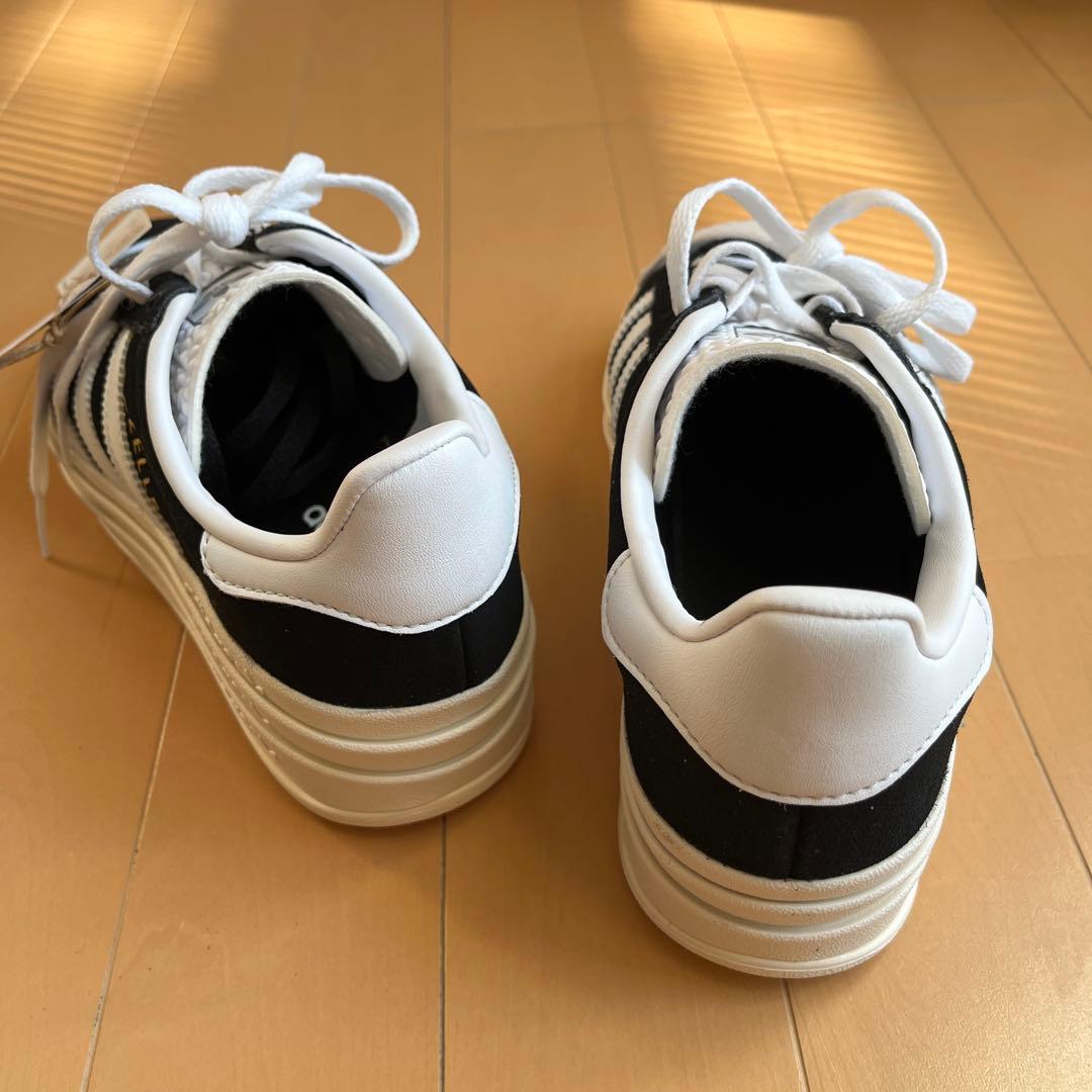 まっぴさん専用　（新品）adidas gazelle bold