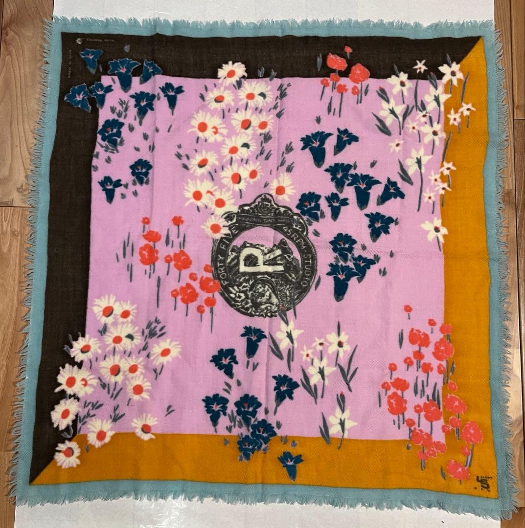 ウールのカントリーフラワーストール