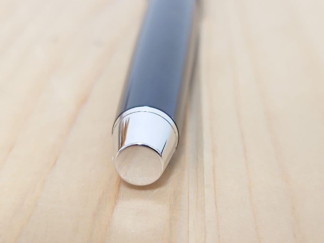 PILOT パイロット 万年筆 エラボー ブラック 軟中字 (金属軸)