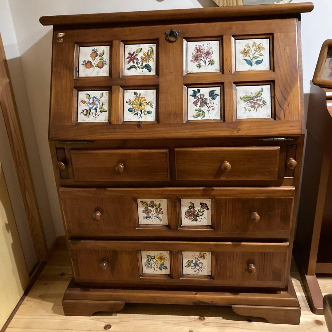 スペイン家具ライティングデスク子供さんやお孫さんに如何ゴウメリ