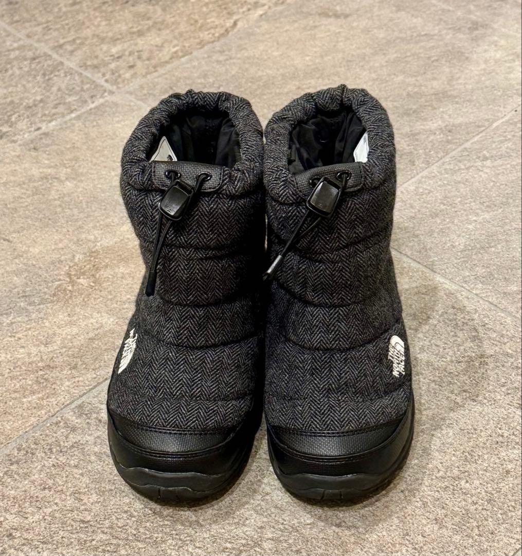 ヌプシ ブーティ ロゴ ショート（キッズ）