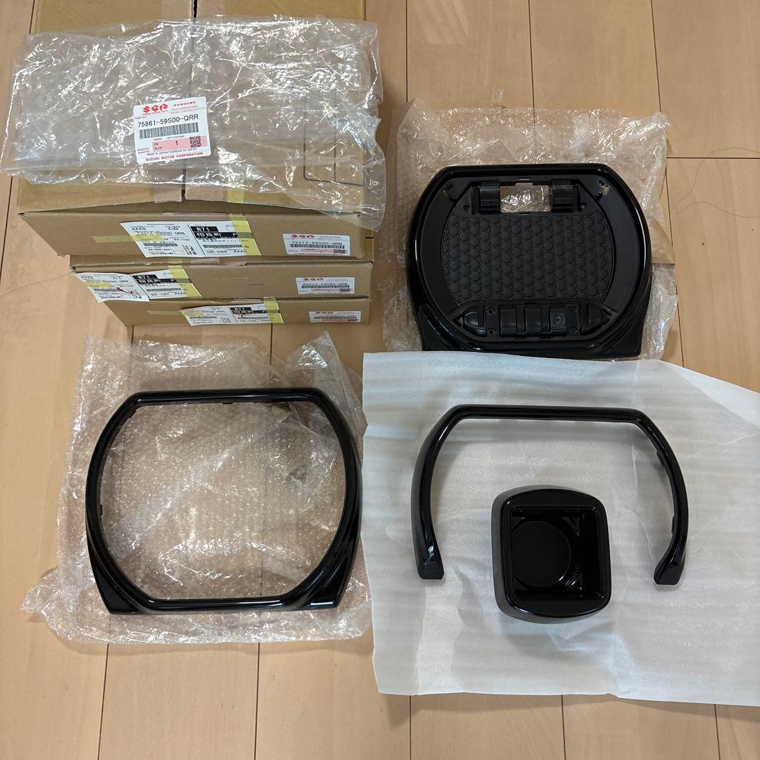 新型ハスラー　純正　インパネガーニッシュ（ブラックパール）　4点セット