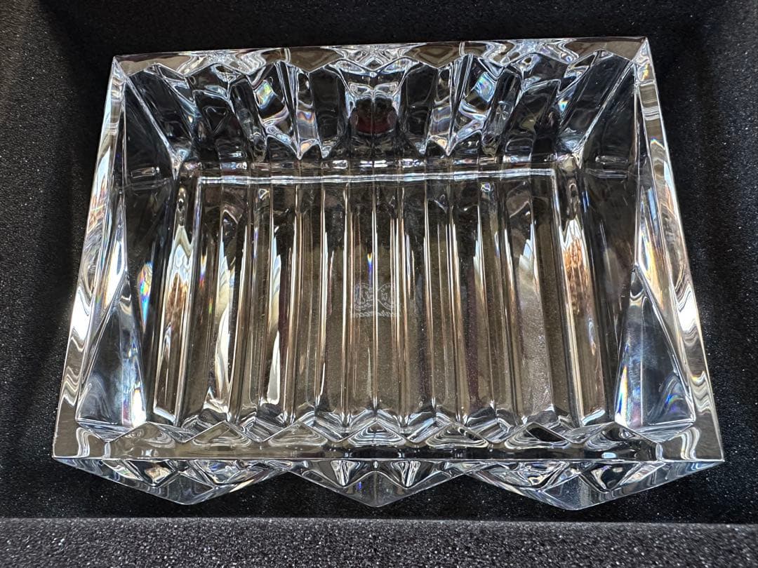 値下未使用Baccarat クリスタルトレイ ルクソール　16cm x 13cm