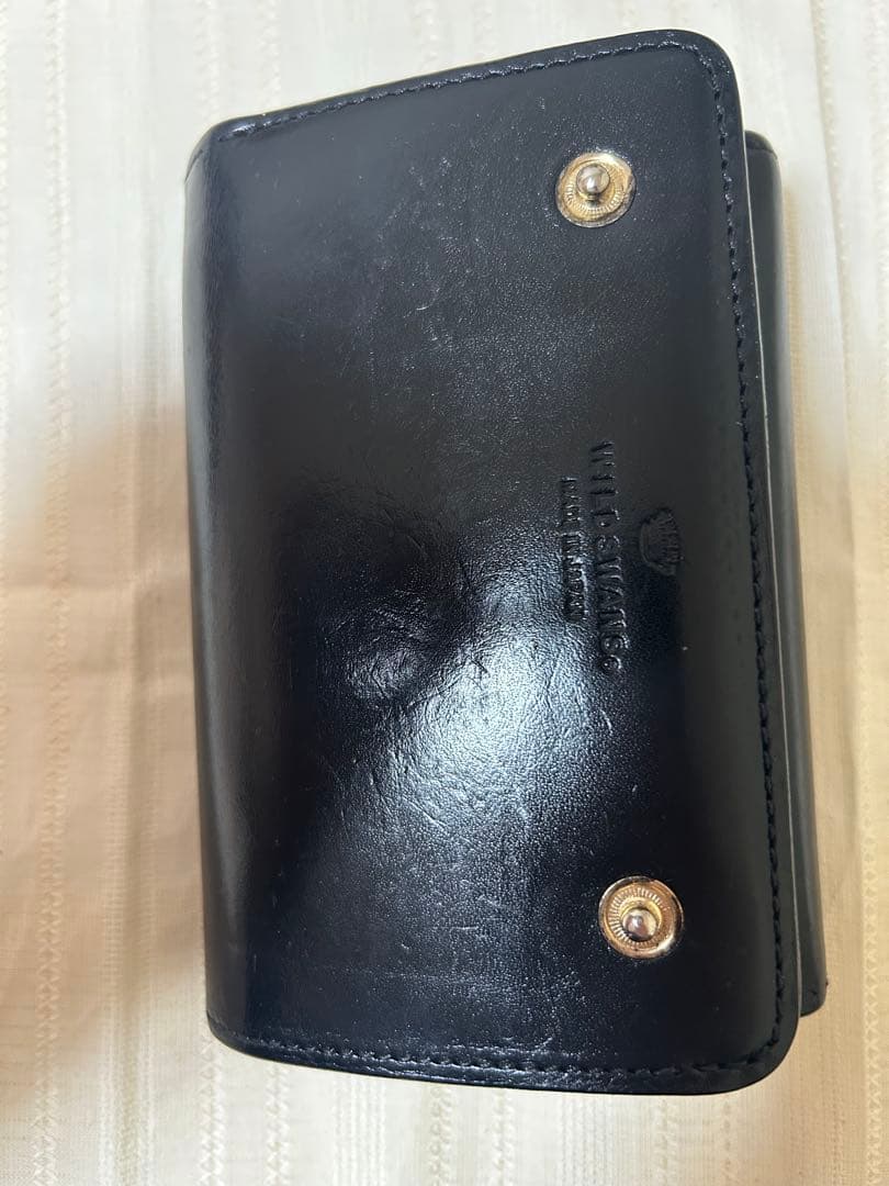 ワイルドスワンズ　WILDSWANS　バーン　三つ折り財布