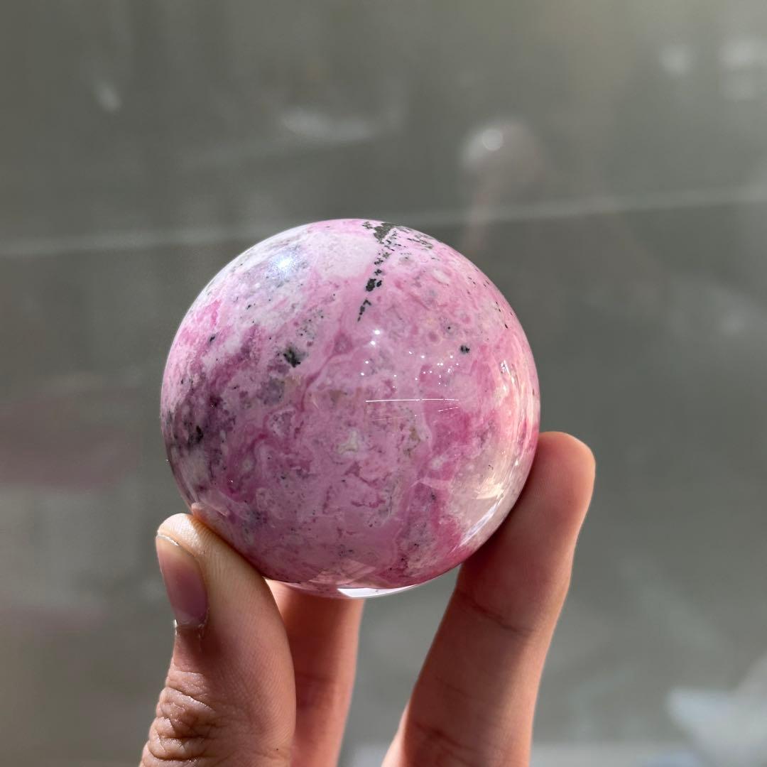 天然石 ロードナイトのスフィア　丸玉　置物G.140