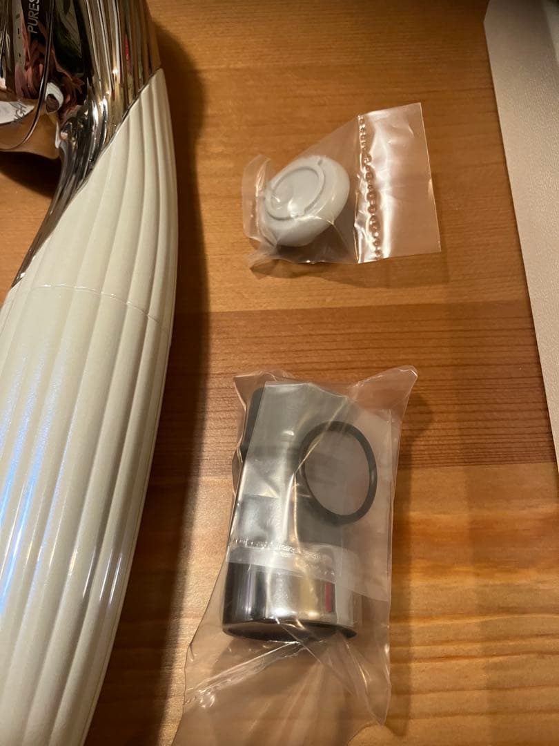 ReFa シャワーヘッド ウルトラファインバブルピュア　未使用品 延長保証付き