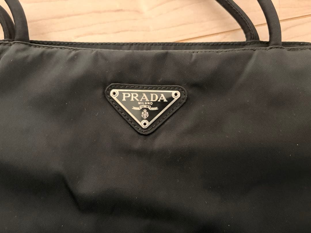 い*)様 プラダ トートバッグ