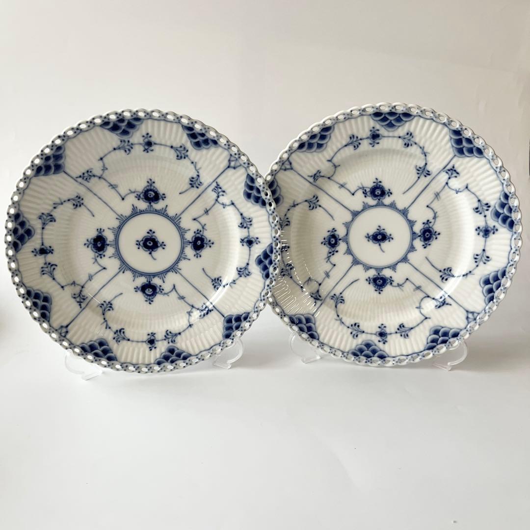 ロイヤルコペンハーゲン ブルーフルーテッド フルレース プレート2枚①