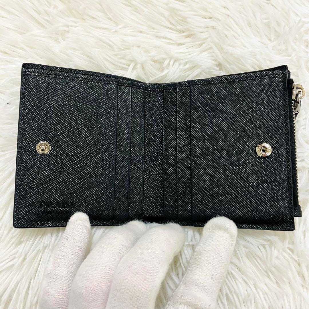 極美✨PRADA 二つ折り財布 サフィアーノレザー 三角ロゴ ブラック
