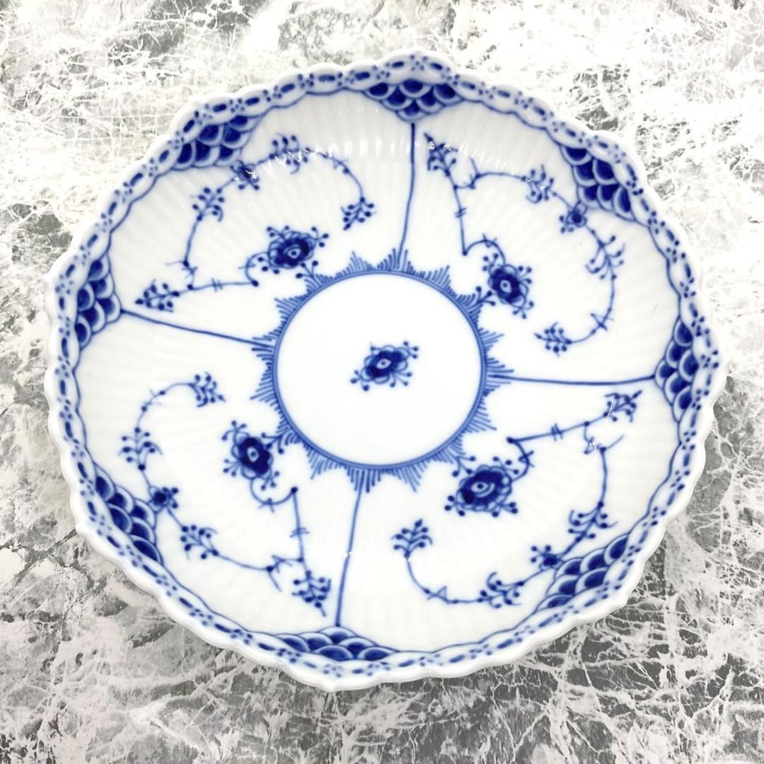 レア✨ロイヤルコペンハーゲン　ブルーフルーテッド ケーキディッシュ　足付 深皿