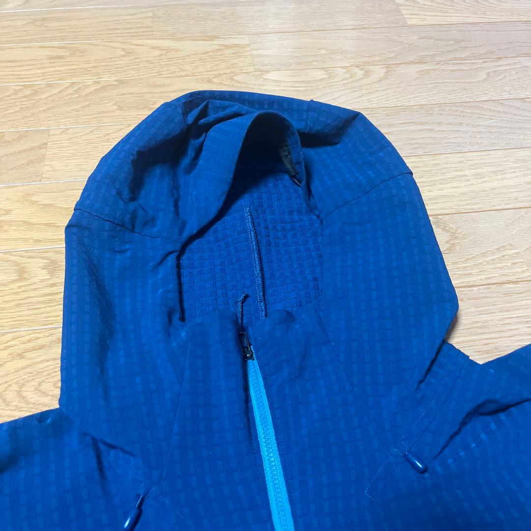 本日限定 パタゴニア　R1