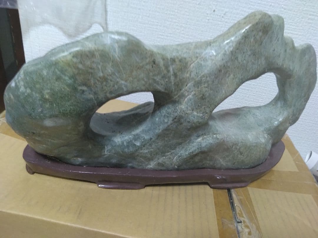 開運　レアビッグサイズ　蛇石　木製台座付き　秩父