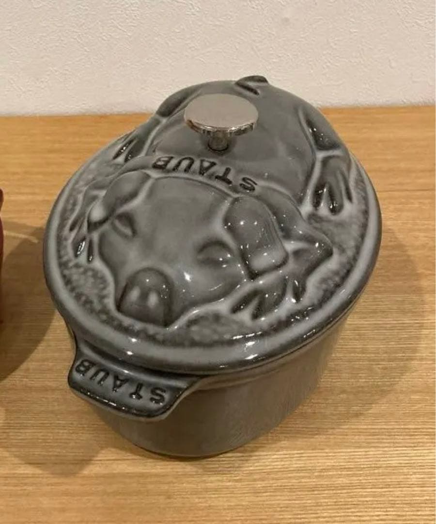 staub 旧ピギーココット　オーバル　17 レア　ストウブ