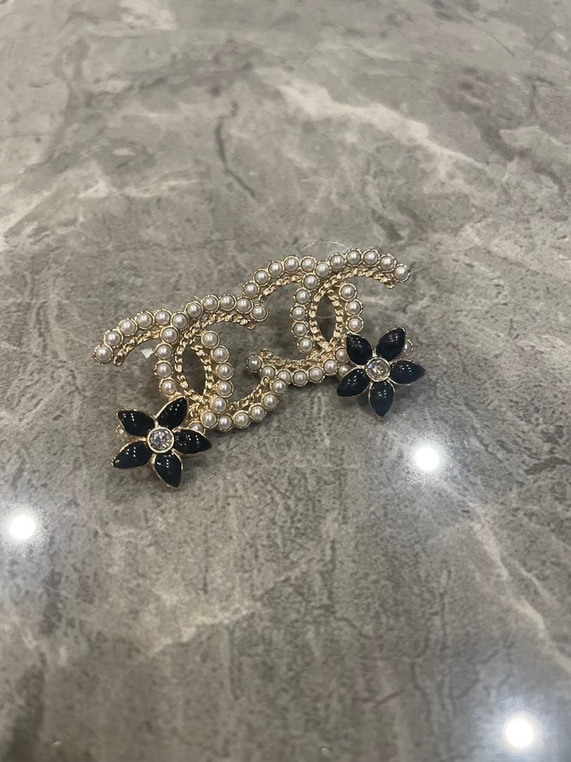 【訳ありのため格安】新宿伊勢丹CHANELブティック購入品⭐︎パールゴールドピアス