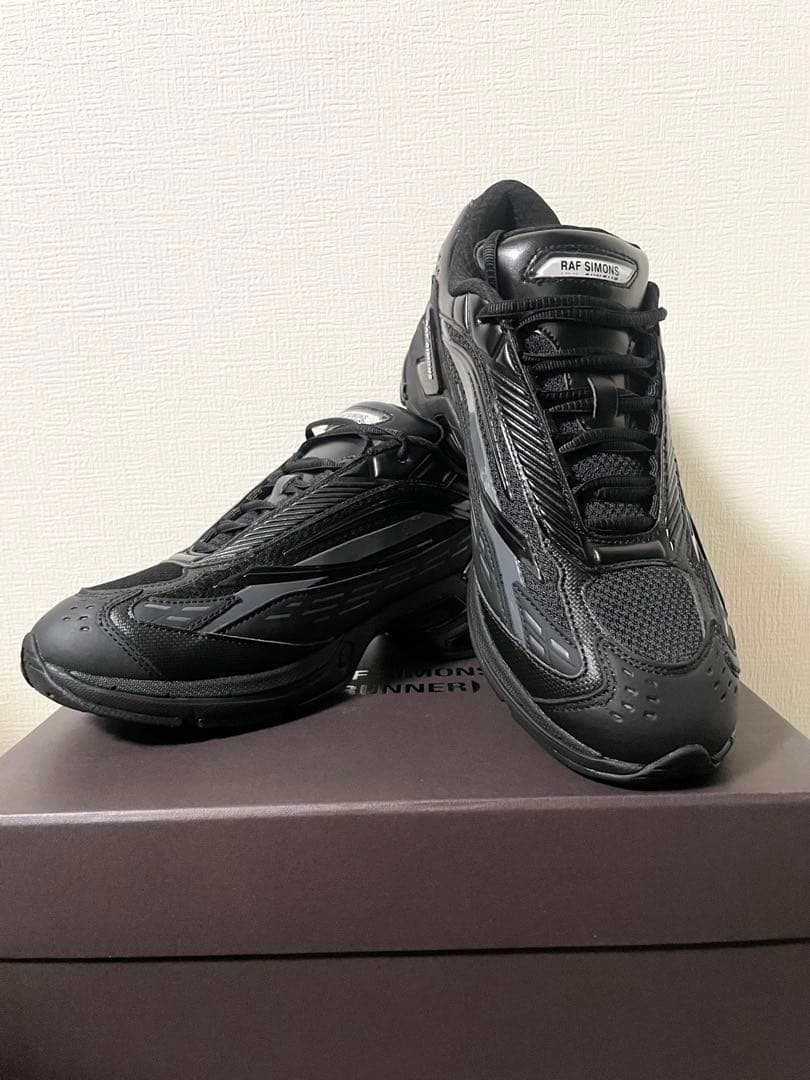 RAF SIMONS RUNNER ULTRASCEPTRE 42 新品