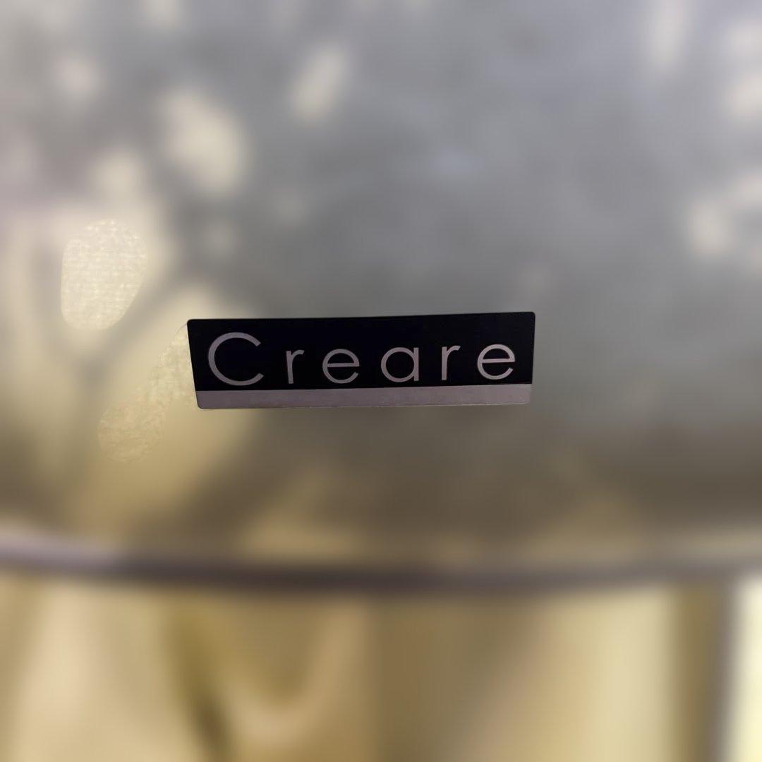 Creare スタッキングチェアー