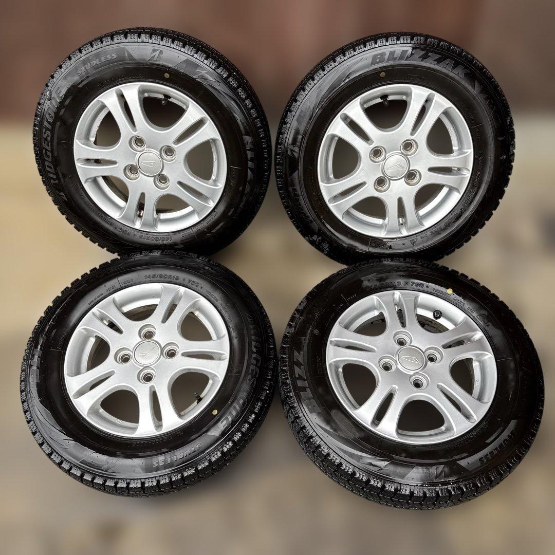 ブリヂストン BLIZZAK 145/80 R13スタッドレスタイヤ　ホイール①
