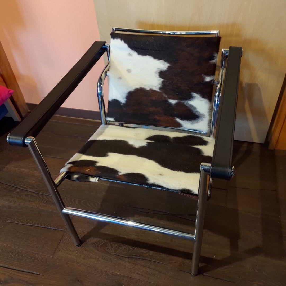 Le Corbusier ル・コルビュジエ モダンデザイン 椅子 牛革