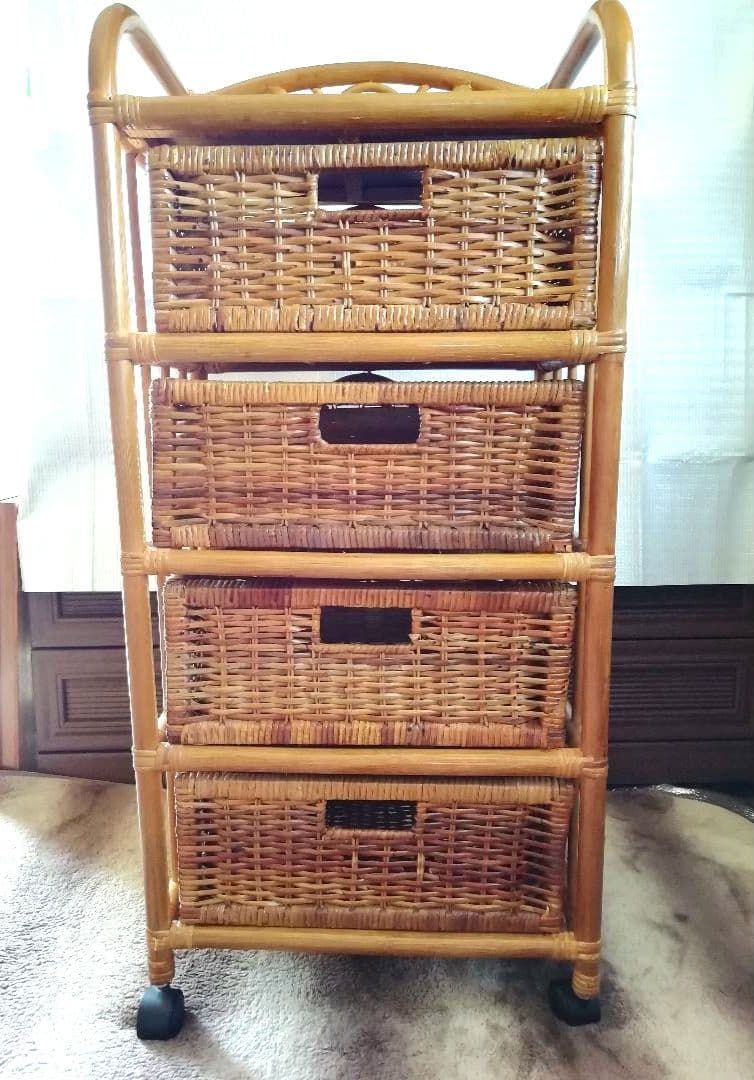 籐ラタン４段ラック、シェルフ、キャスター付