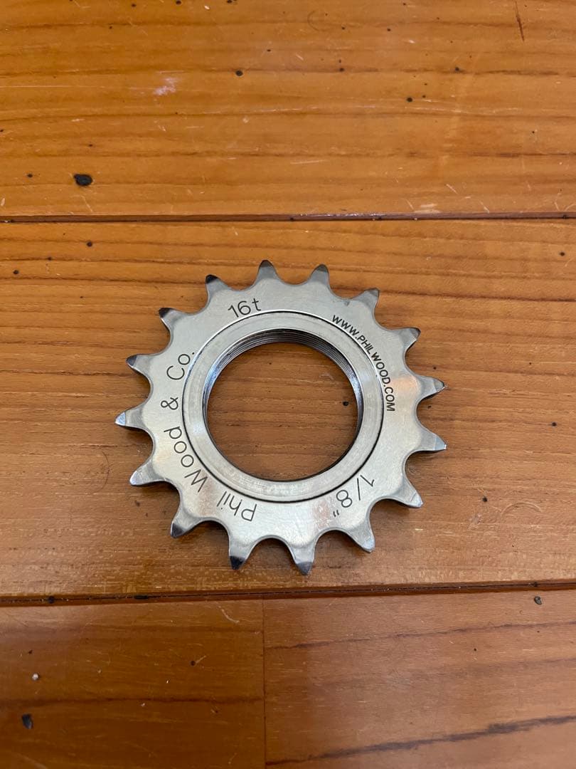 フィルウッド　ピスト用　暑歯　コグ16T 1/8