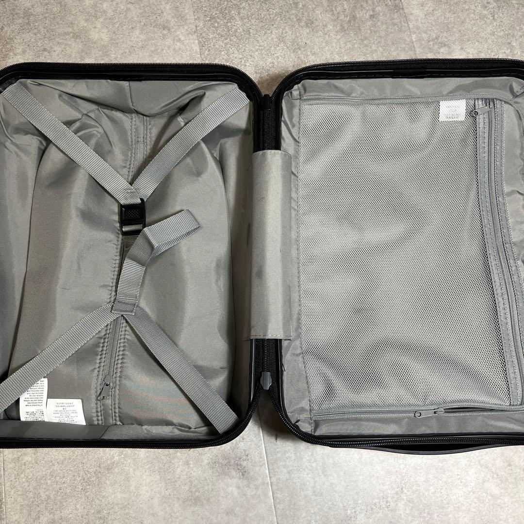 無印良品　キャリーケース　機内持ち込み　20L　マットブラック　現行　TSA